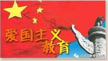 在长坡湿滑路段，自动挡的车该如何制动？游戏画面