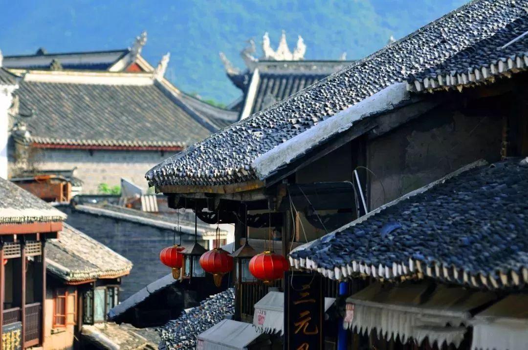 红军球迷:应该给克洛普立雕像;我人麻了;快告诉我这是假的!